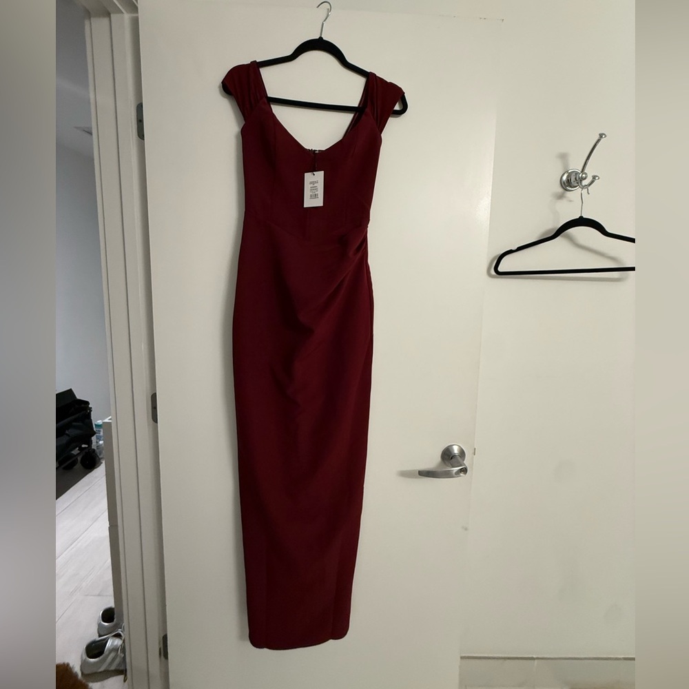 Showpo Veronica maxi dress - Picture 2 of 6